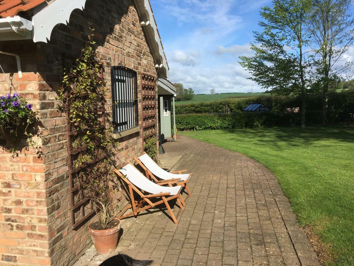 Crossways Self-Catering Cottage - Self Contained East Ravendale 外观 照片